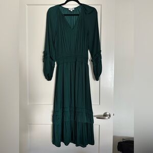 Evereve Forest Green Long Sleeve Dress